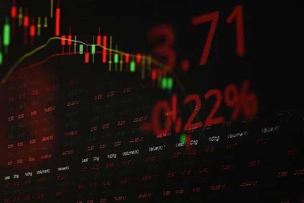 慧欣女神：1.12金评黄金4550多，原油58.1多